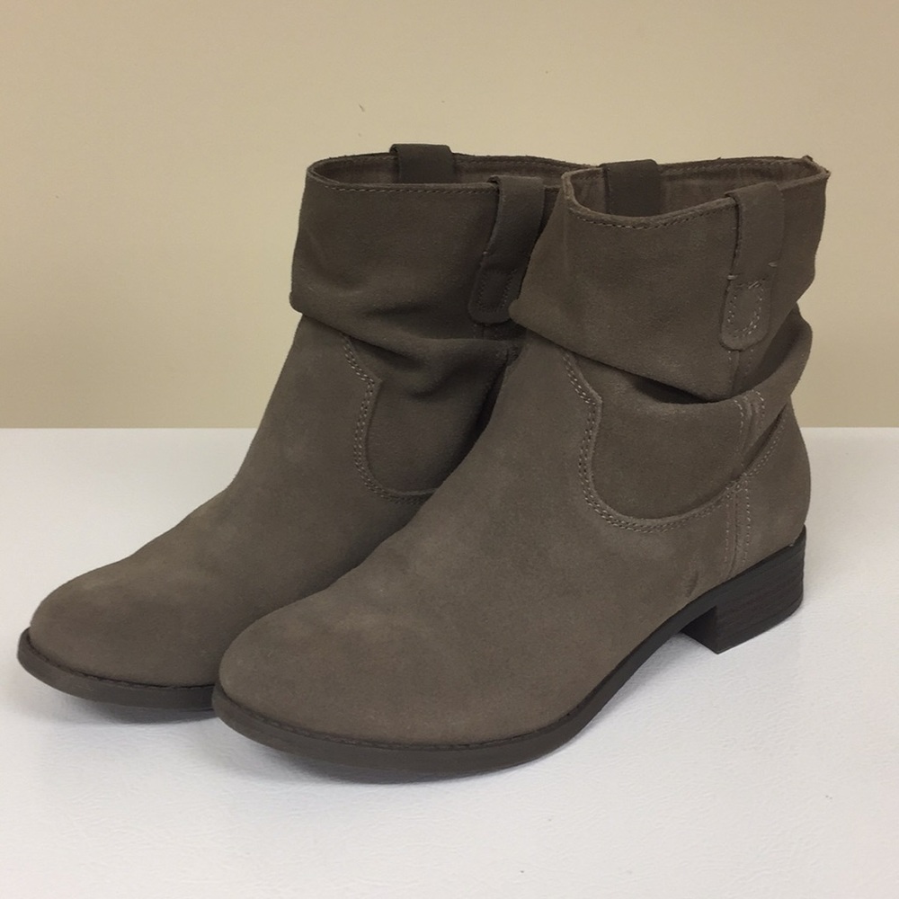 American Eagle Suede Scrunch Bootie